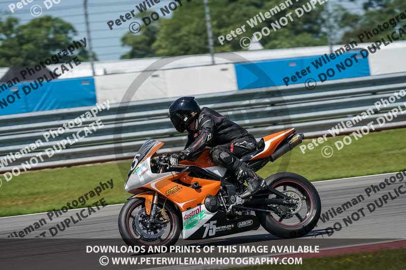 donington no limits trackday;donington park photographs;donington trackday photographs;no limits trackdays;peter wileman photography;trackday digital images;trackday photos